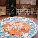 ラ ピニャータ - 手打ちサーニャと白ボトル