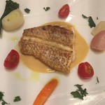 セストセンソ - 愛媛県産真鯛と季節野菜のオーブン焼き スプマンテクリームソース