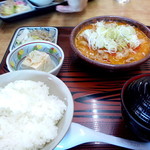 もつ煮屋 日の出食堂 - 