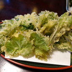 楽々亭 - 山菜天ぷら600円