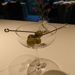 レフェルヴェソンス - (2018年4月　訪問)ウェルカムドリンクのお供は2種フレーバーのオリーヴ。