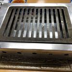 スタミナ苑 - スタミナ苑のメインステージ！ 焼き手は雑念や雑事を忘却し焼きに集中！！！ いい肉焦がさないで！