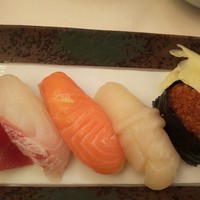 おたる政寿司 本店 - 帆立が美味しかった♬シャリはやや大きめ