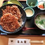 善兵衛新富士 - 桜えびかき揚げ丼(1600円)