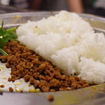 焼肉ケニヤ - 麻婆麺にライスイン