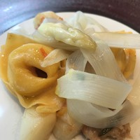 クリマ ディ トスカーナ - ムジェッロ風カペレッティ　仔うさぎ　イタリア産白アスパラ