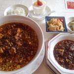 四川料理 桃源郷 - ランチ　四川麻婆豆腐と四川麻婆タンメン　セット　【　２０１１年７月　】