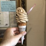 ジェラテリア アクオリーナ - コーヒーミルクのジェラートソフト（620円）税込