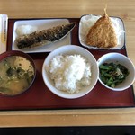和歌山小豆島食堂 - 料理写真:サバ塩焼き、アジフライ、芥子和え、味噌汁、ご飯