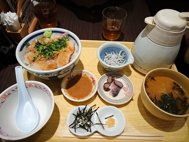 築地食堂源ちゃん トレッサ横浜店 大倉山 魚介料理 海鮮料理 食べログ