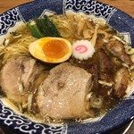 ハマカゼ拉麺店 - 特製清湯醤油 ¥900