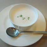Montbouche - 新玉ねぎのスープ