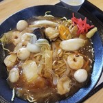 Suttsuantenashoppukagura - 海鮮あんかけ焼きそば 900円