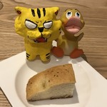 ristorante SAWADA - ローズマリー風味の自家製パン　フォカッチャ　※お代わり自由