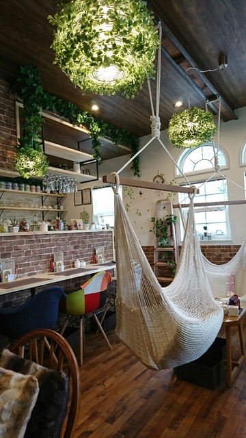 上盛岡の隠れ家カフェ「チコズ カフェ」：居心地抜群のくつろぎ空間