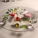 グランド ダイア - 北海道産キンキ、カラスミ、クレソン  サラダ、桃かぶらのムース