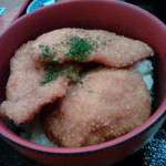 こんごう庵 - タレカツ丼は青のりがかかる