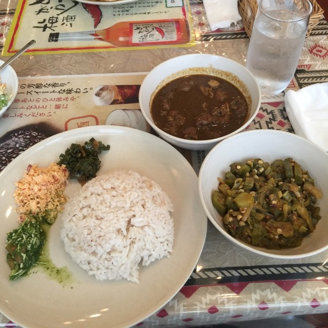 スリランカ料理 ラサハラ>