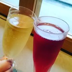 PATISSERIE ASAKO IWAYANAGI - Ｄ‘ＡＬＣＯＯＬ　微発砲ワイン　モスカートダスティー２０１７（白）＆ブラケットダックイ２０１７（赤）