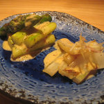 蕎麦 案山子 - アスパラとセロリの胡麻和え