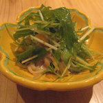 蕎麦 案山子 - イカと水菜とパプリカのサラダ