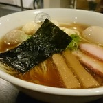 八雲 - 特製ワンタン麺黒だし味玉￥1100