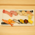 赤坂 すし 秀 - おまかせ10貫握り 1296円