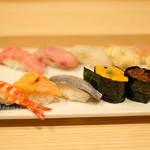 赤坂 すし 秀 - おまかせ10貫握り 1296円