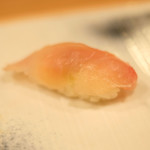 赤坂 すし 秀 - おまかせ10貫握り 1296円 の金目鯛の昆布〆