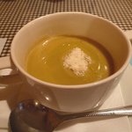 トラットリア・イ・ポルチーニ - ブロッコリーの冷製ポタージュ