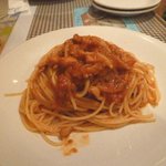 トラットリア・イ・ポルチーニ - いかの煮込みトマトソースのスパゲッティ