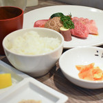 焼肉&手打ち冷麺 二郎 - 二郎 焼肉 DELUXE セット・一郎