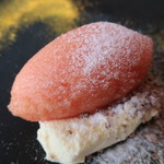 azzurro - ドルチェ。ブラッドオレンジのジェラート　ハチミツのムース。