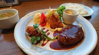 展望レストラン・ワンピース - 日替りセット 1,000円(スープ・サラダ・ドリンク付)