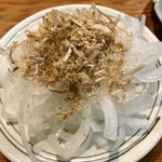 魚吉 - オニオンスライス500円