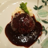 加藤牛肉店 銀座 - ハンバーグ　ポテトサラダ