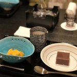 花小路 さわ田 - マンゴーと水羊羹