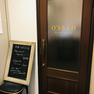 O'SSAN - 二階にある入口は中の様子が見えないので
                        ちょっと入りにくい！
                        知ってたから入れたけど知らないで入るのは
                        ちょっと勇気がいりそう(^_^;)