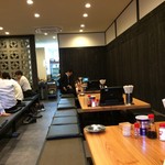 備長炭やきとり 美味美味 - 店内