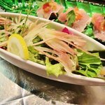 ワインバル　ロゼッタ - ヒラメのカルパッチョ