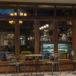 シャイニーアウル 表参道