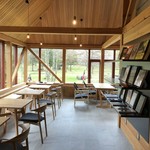 ビトウィーン ザ ブレッド - イートイン