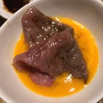 大阪屋 - 焼すきを玉子にイン