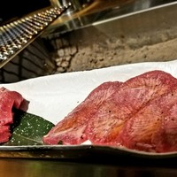 熟成ホルモン・山形牛 炭火焼肉 牛語 - 