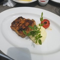 37 Steakhouse & Bar - 