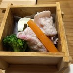 湖粋 - 自家製豆腐と飯南豚のせいろ蒸し