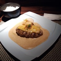 旬菜ステーキ処 らいむらいと - チーズハンバーグ200g