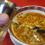 台湾料理味味臻 - とろみ辣湯に酢を垂らせば酸辣湯麺？