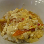 台湾料理味味臻 - 残った具材をご飯に乗せ