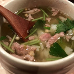 時の宿 すみれ - 肩三角とふきみその牛骨スープ茶漬け